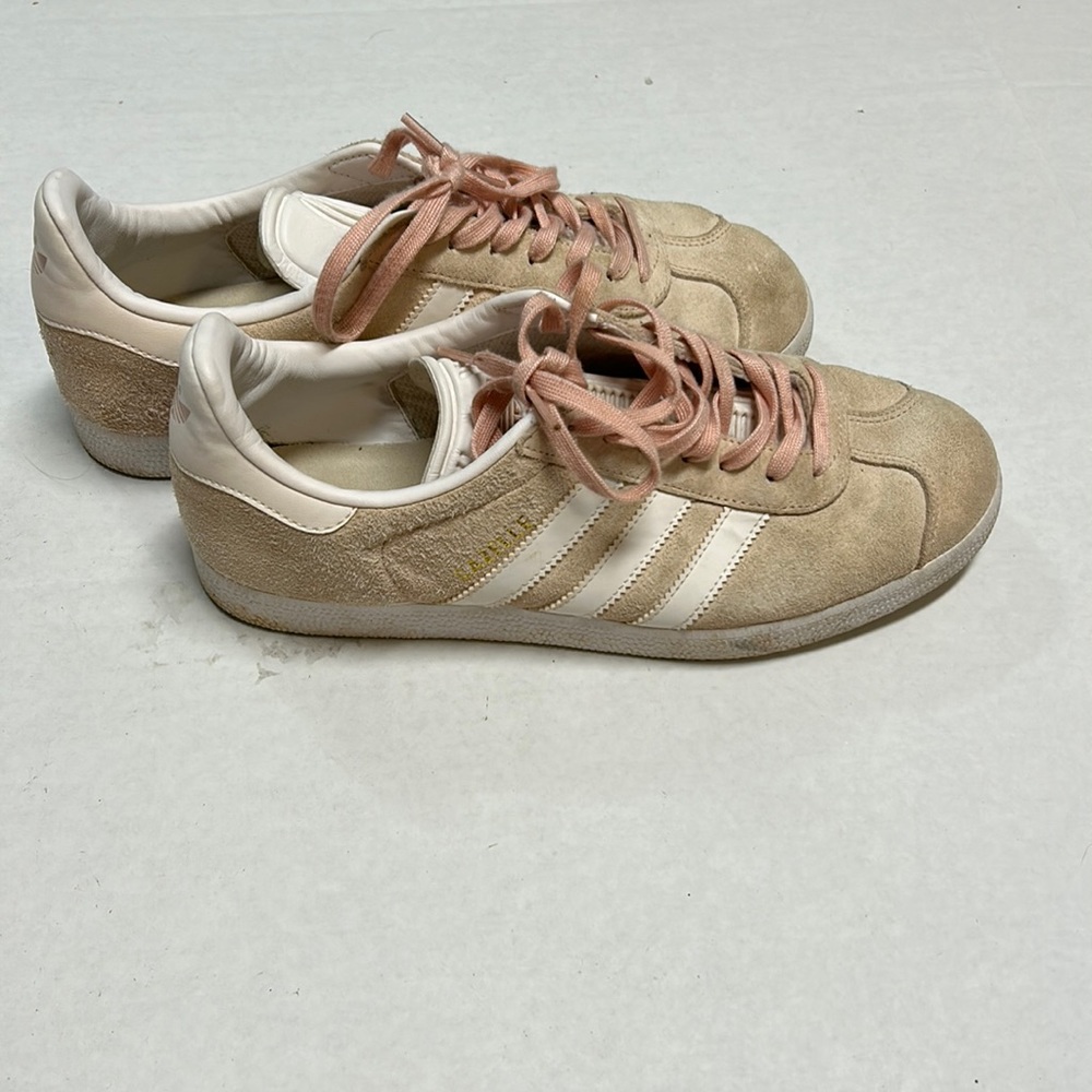 Adidas Gazelle Suede Shoes Pink White Womens Size 9
